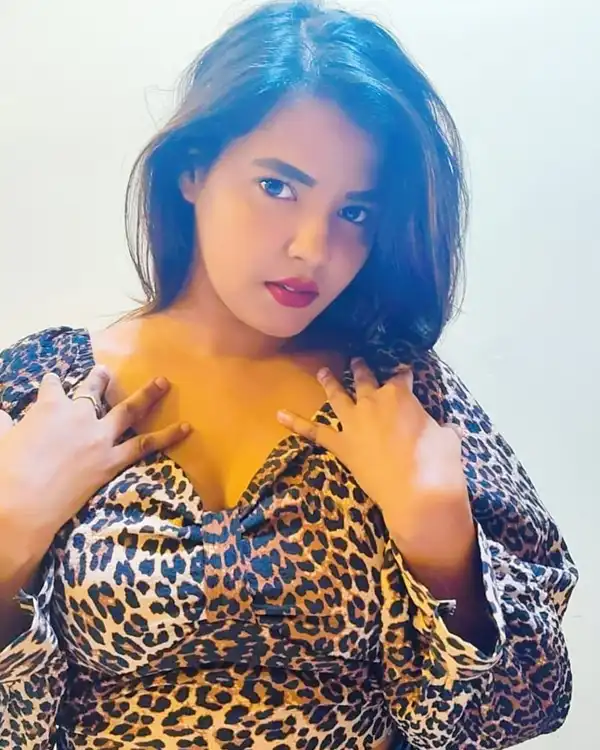 Sakshi vip call girls in Secunderabad